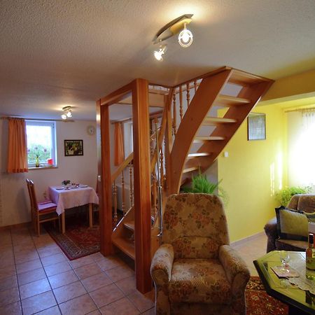 Holiday Home In Neustadt Am Rennsteig With Pond ภายนอก รูปภาพ