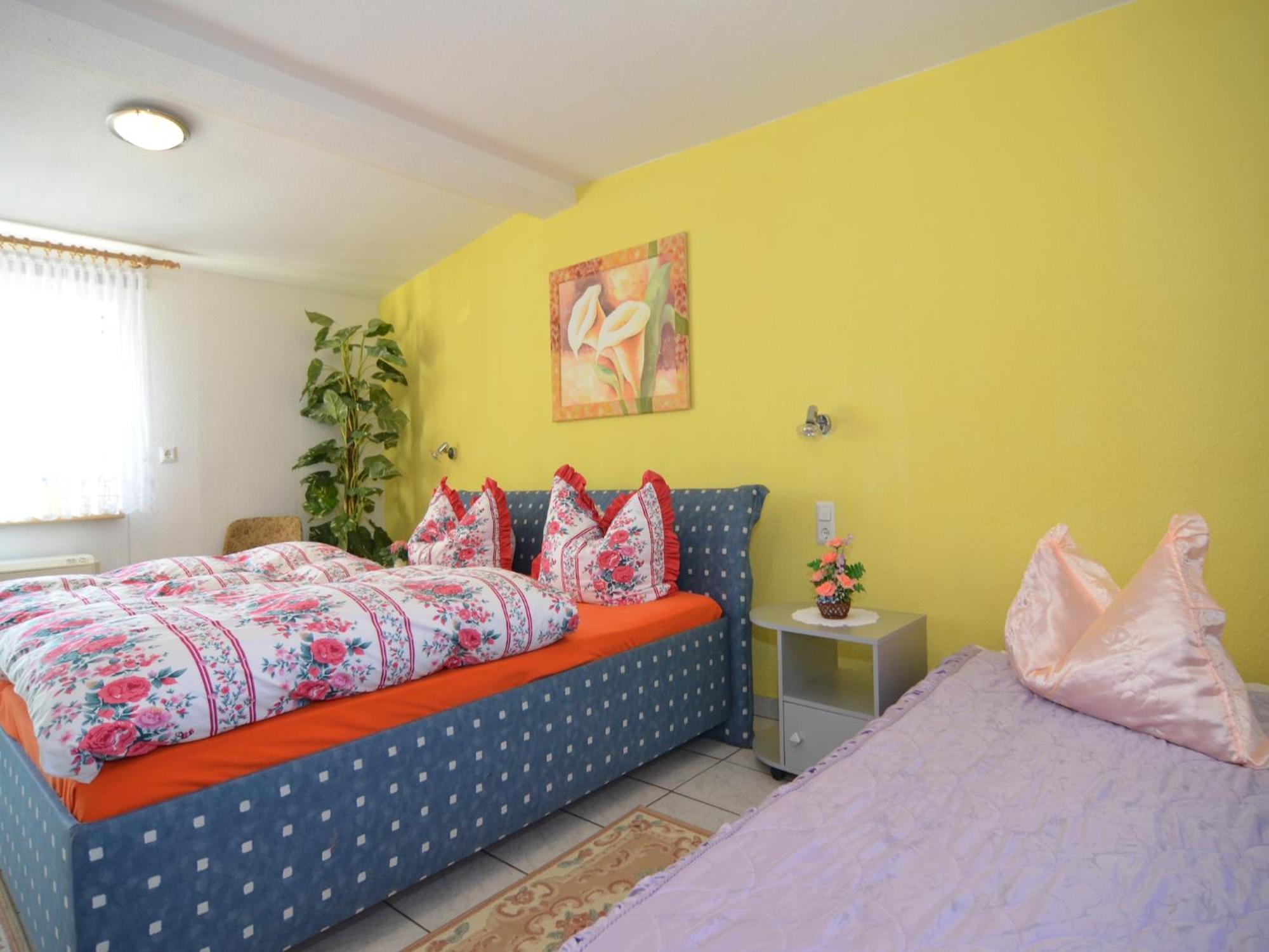 Holiday Home In Neustadt Am Rennsteig With Pond ภายนอก รูปภาพ