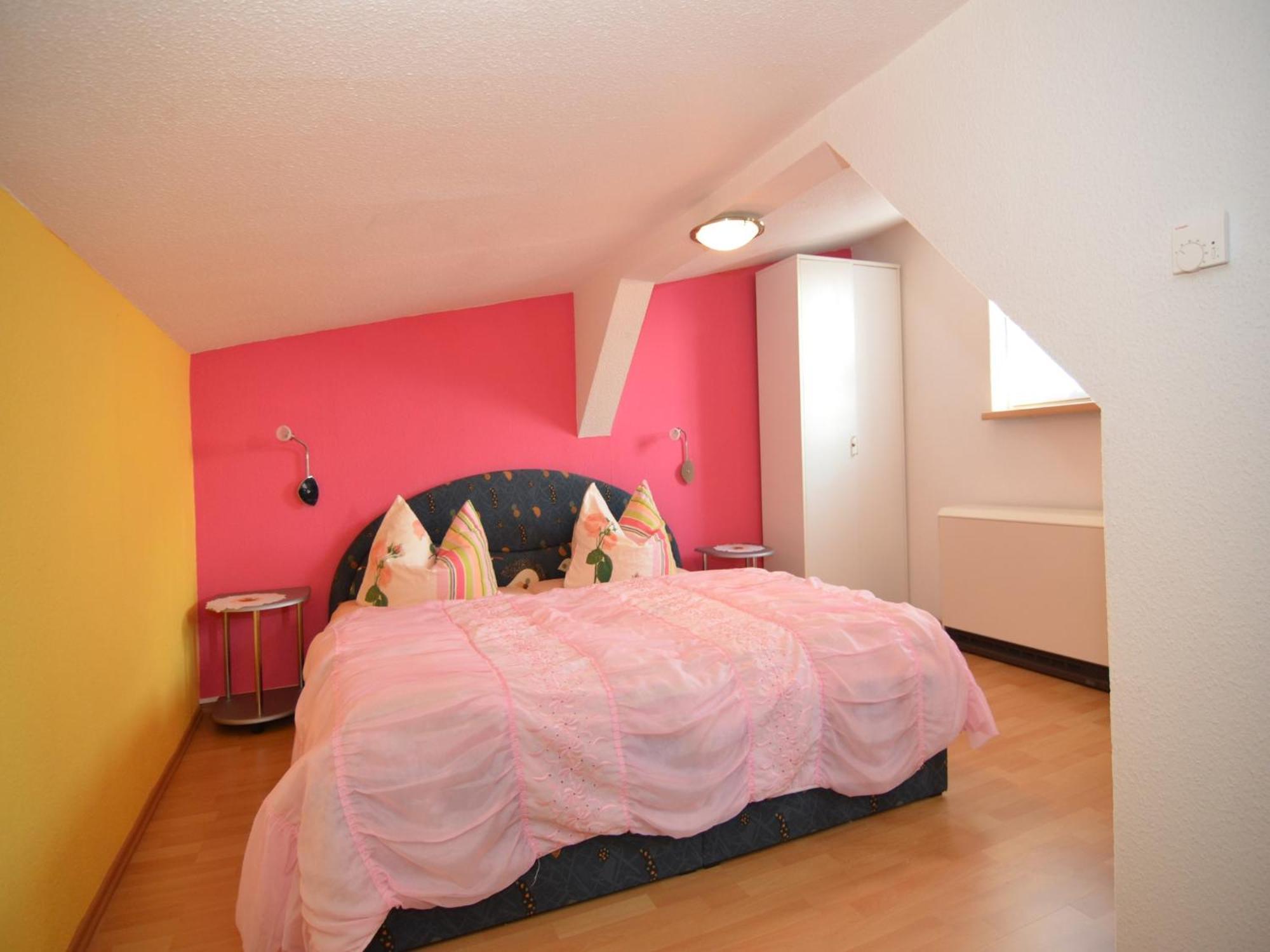 Holiday Home In Neustadt Am Rennsteig With Pond ภายนอก รูปภาพ