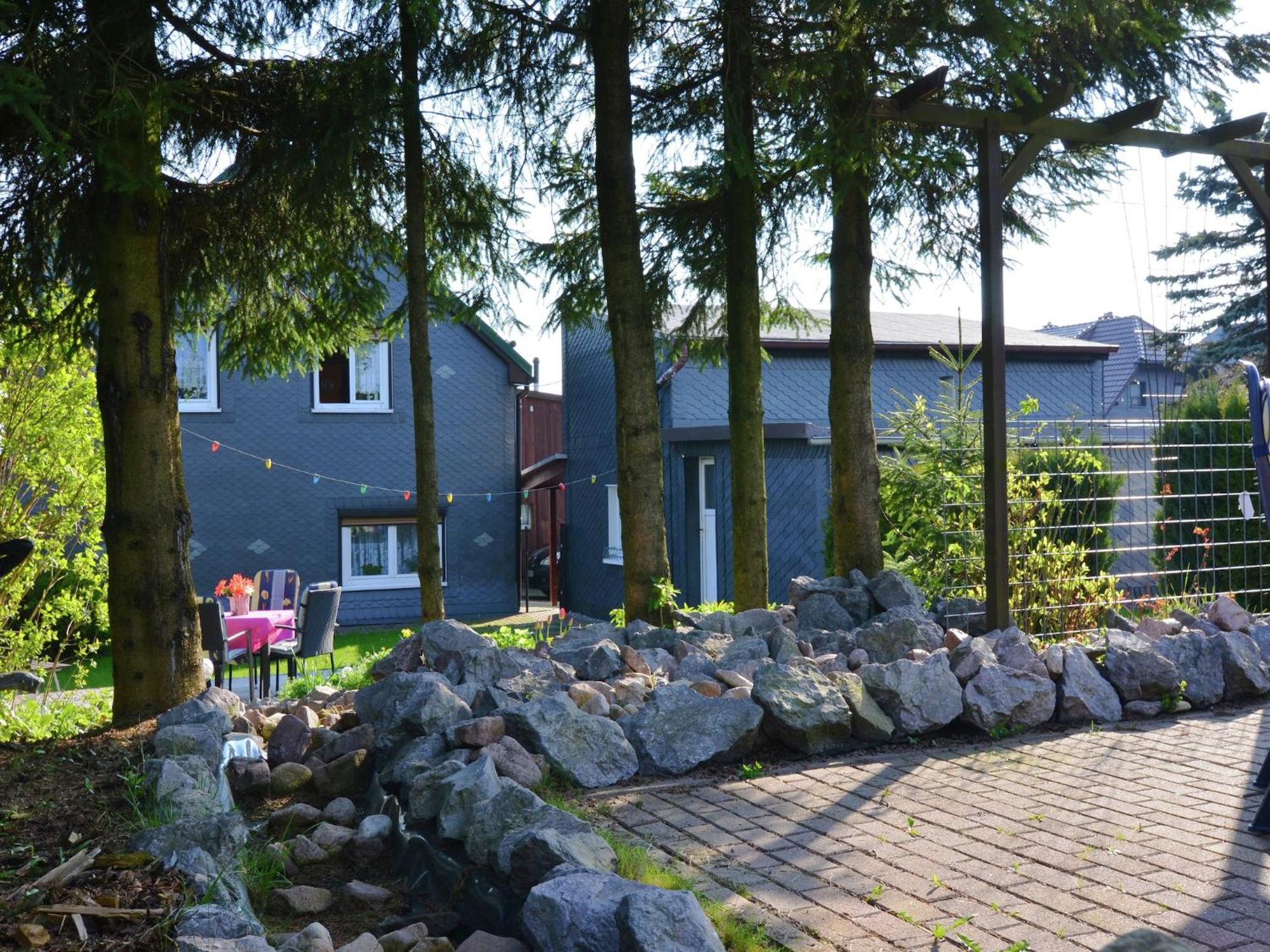 Holiday Home In Neustadt Am Rennsteig With Pond ภายนอก รูปภาพ