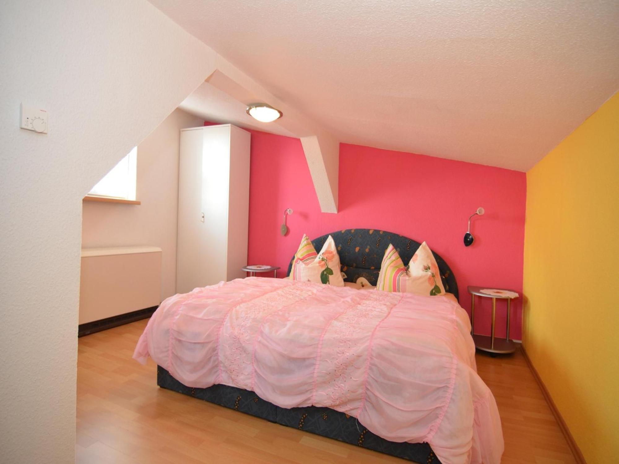 Holiday Home In Neustadt Am Rennsteig With Pond ภายนอก รูปภาพ