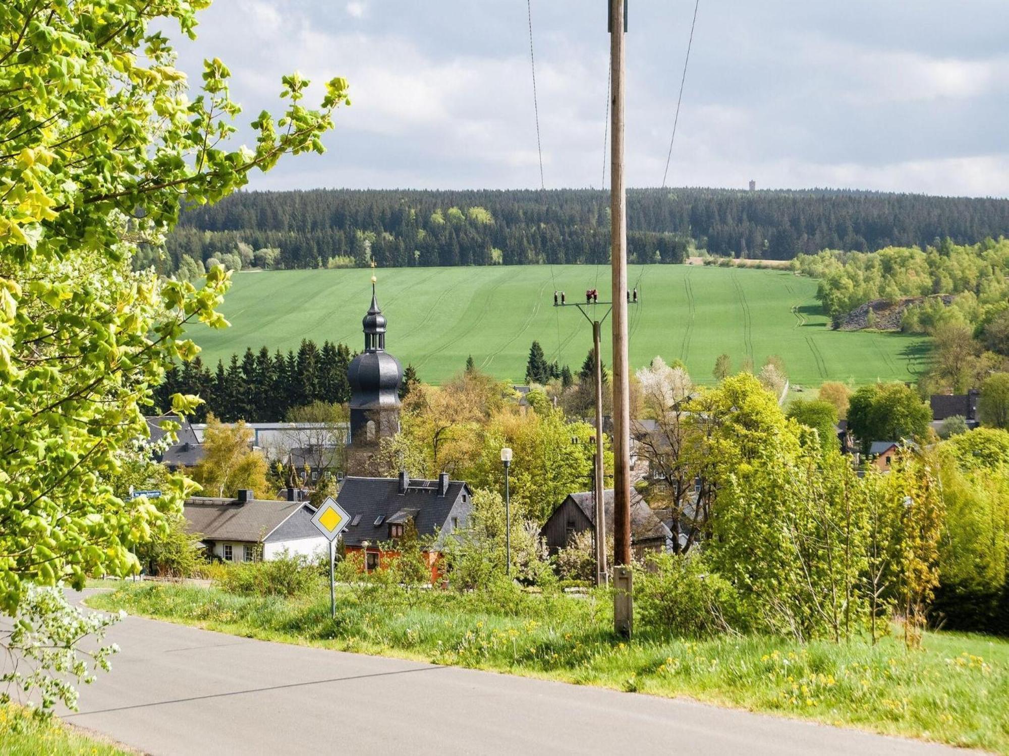 Holiday Home In Neustadt Am Rennsteig With Pond ภายนอก รูปภาพ